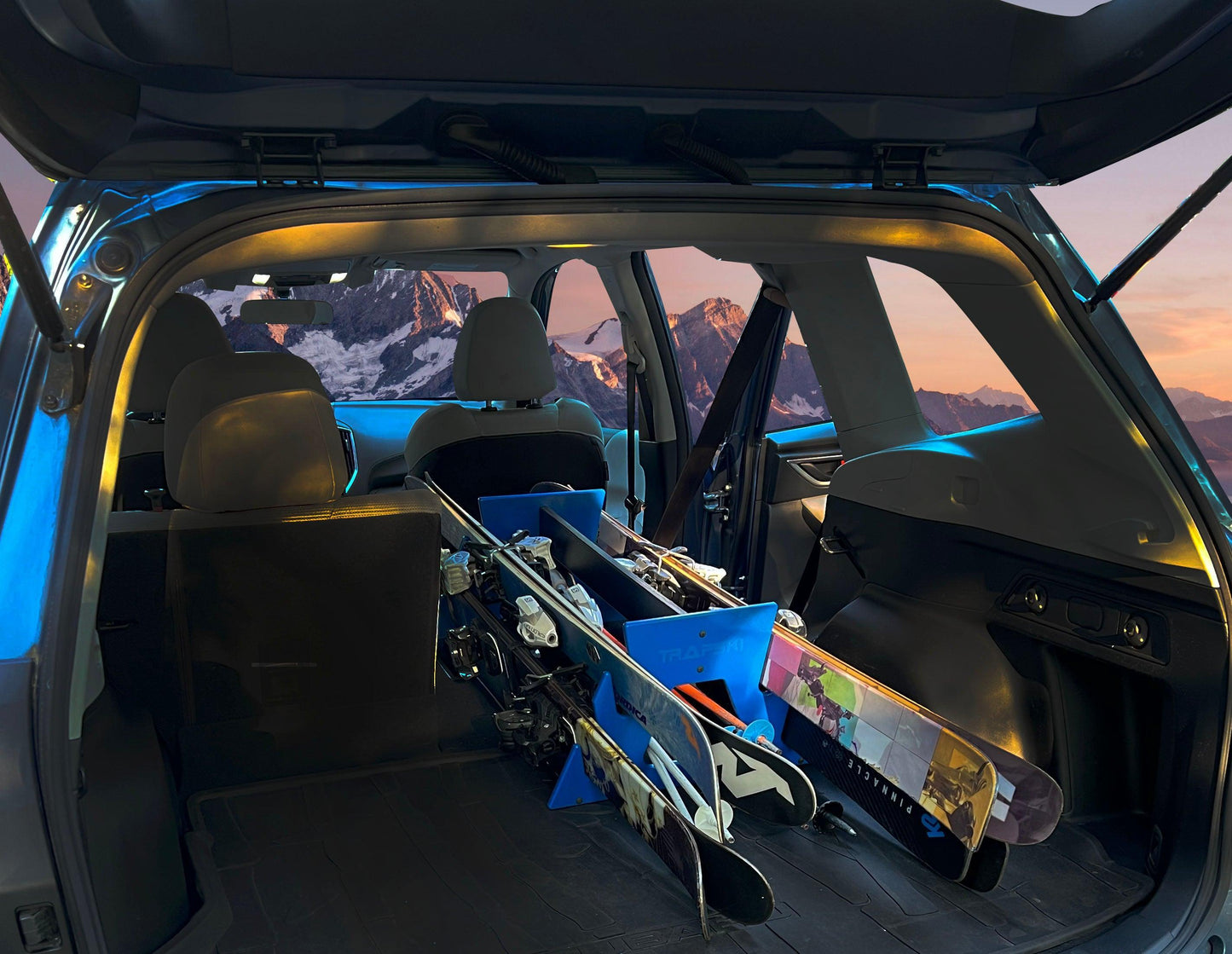 Portaesquís portátil para todo tipo de montaña y tablas de snowboard de posición estándar TRAPSKI QUAD