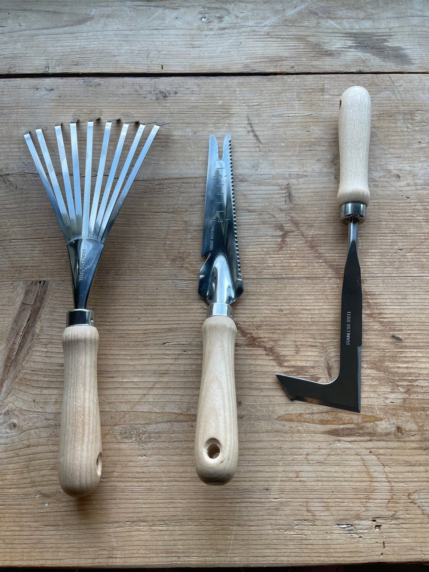 Ensemble d'outils de jardinage unique et cadeau.