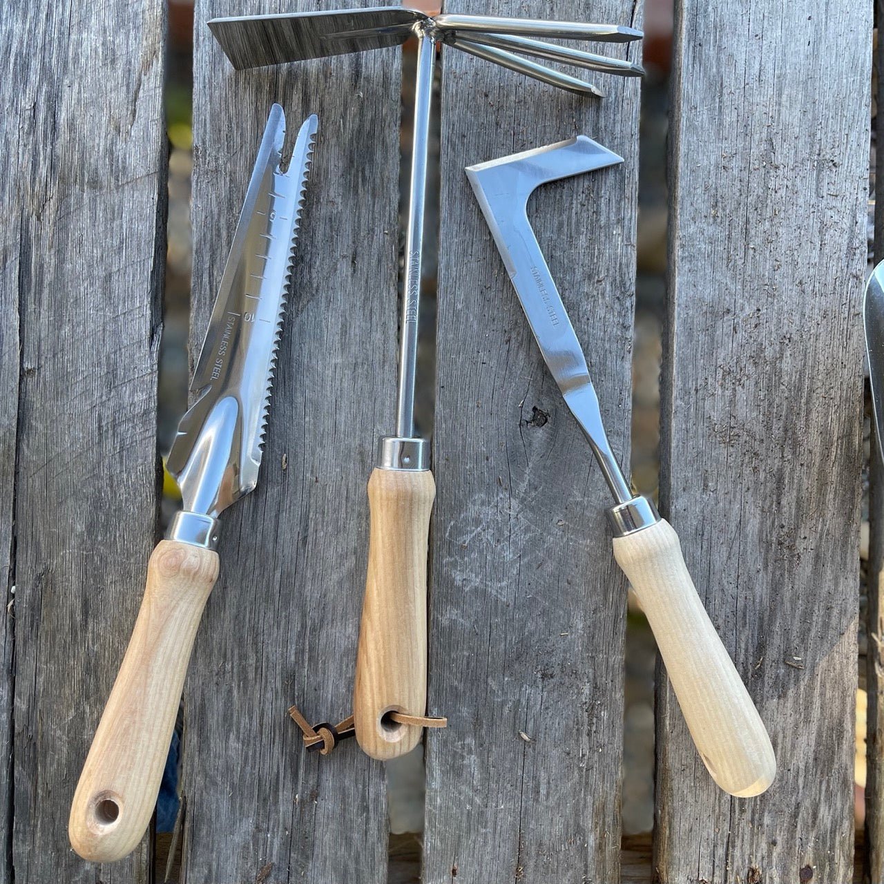 Ensemble d'outils de jardinage unique et cadeau deux