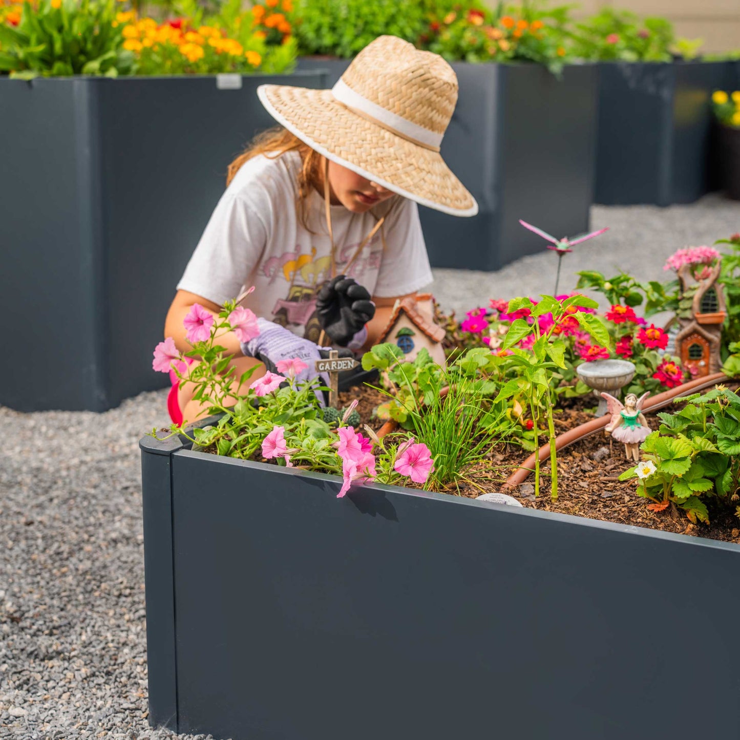 Jardinière surélevée moderne en forme de L de 17 po de hauteur 83 po x 83 po en métal