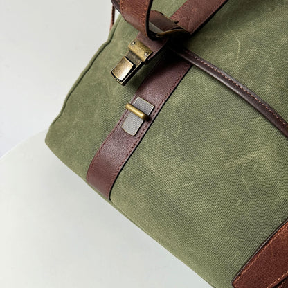 Maxwell Waxed Canvas Messenger Bag – Canvas & Leather Crossbody