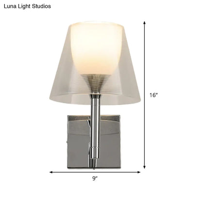 Aplique de pared con forma acampanada de cristal blanco para salones contemporáneos