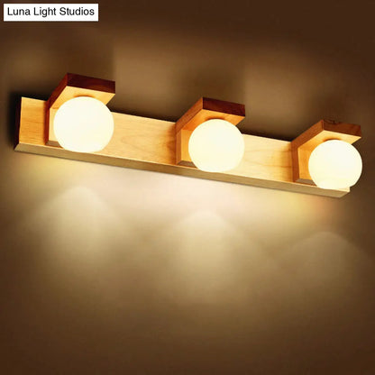 Lámpara de tocador LED de cristal blanco con placa trasera de madera - Aplique de pared con forma de globo simple para baño