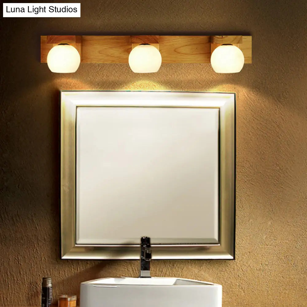 Lámpara de tocador LED de cristal blanco con placa trasera de madera - Aplique de pared con forma de globo simple para baño