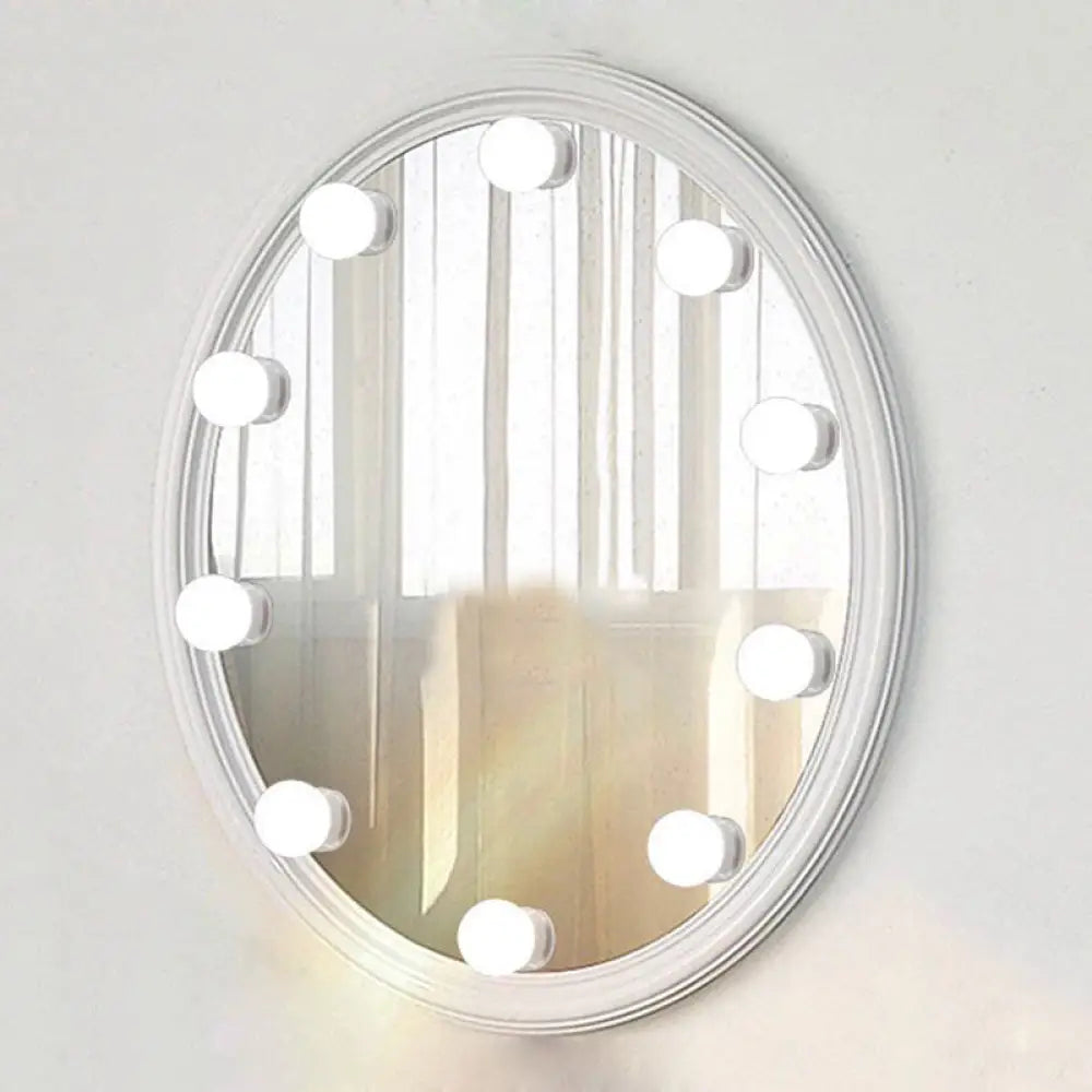 Tira de tocador con LED blancos: diseño esférico para un minimalismo en el vestidor y una iluminación de maquillaje mejorada