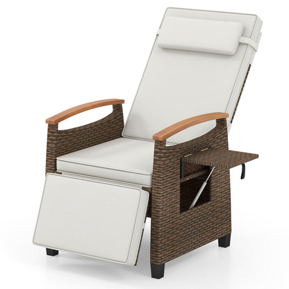 Sillón reclinable de mimbre para patio con respaldo y reposapiés ajustables - Negro