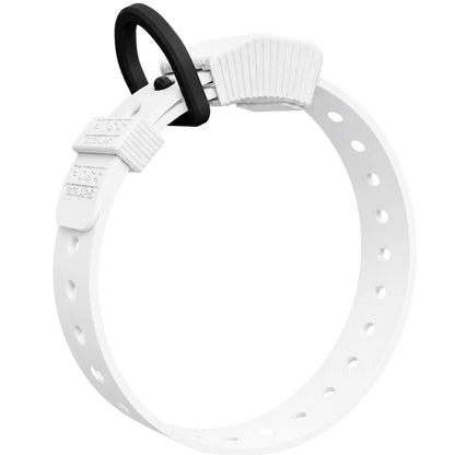 Hoss Straps Field Collar hunting dog collar in white with black D-ring and adjustable strap on Tampa Home & Garden Store