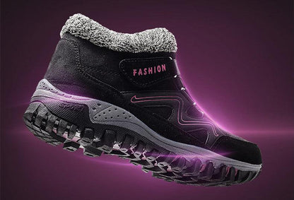Stevvex winter boots with fur lining, black leather upper, rugged anti-slip sole on Tampa Home & Garden Store