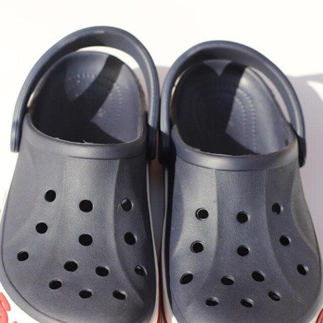 Lightweight Stevvex beach clogs unisex, 1 pair, dark gray slip-ons with back strap on Tampa Home & Garden Store