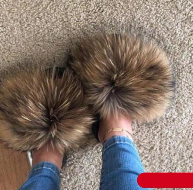 Women Stevvex fluffy faux fur slides, brown fur texture house slippers on Tampa Home & Garden Store