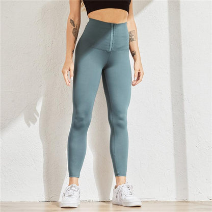 Stevvex teal high‑waist athletic leggings with seamless fit on model in sneakers on Tampa Home & Garden Store