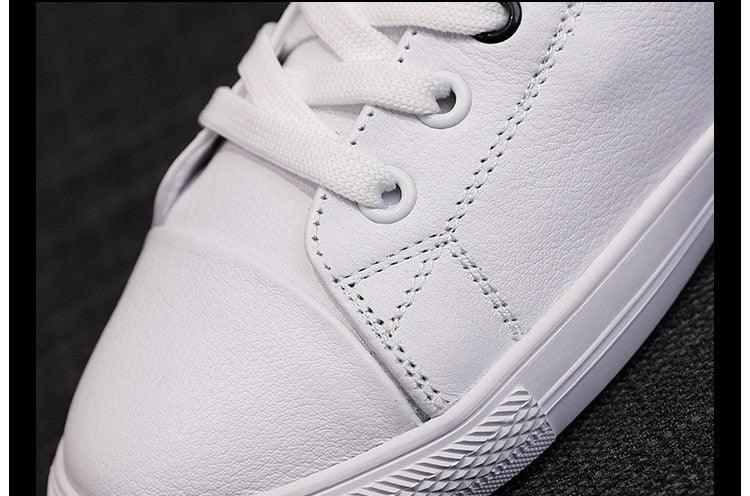 Women's Checkered Lace Up And Casual Sneakers