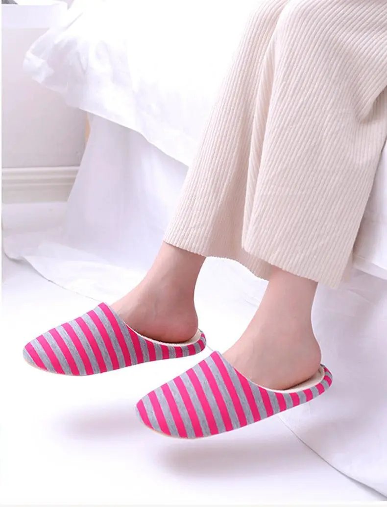 Women Winter Fur Slippers With Non Slip Outsole
