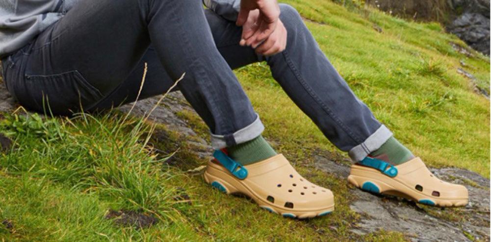 Comfy non-slip beach clogs and slides by Stevvex in beige with teal strap and blue accents on Tampa Home & Garden Store
