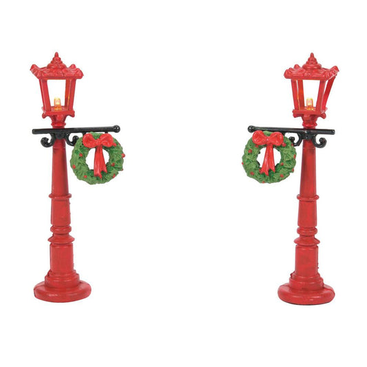 Red Street Lights with Wreaths - Set of 2 - Tampa Home & Garden Store
