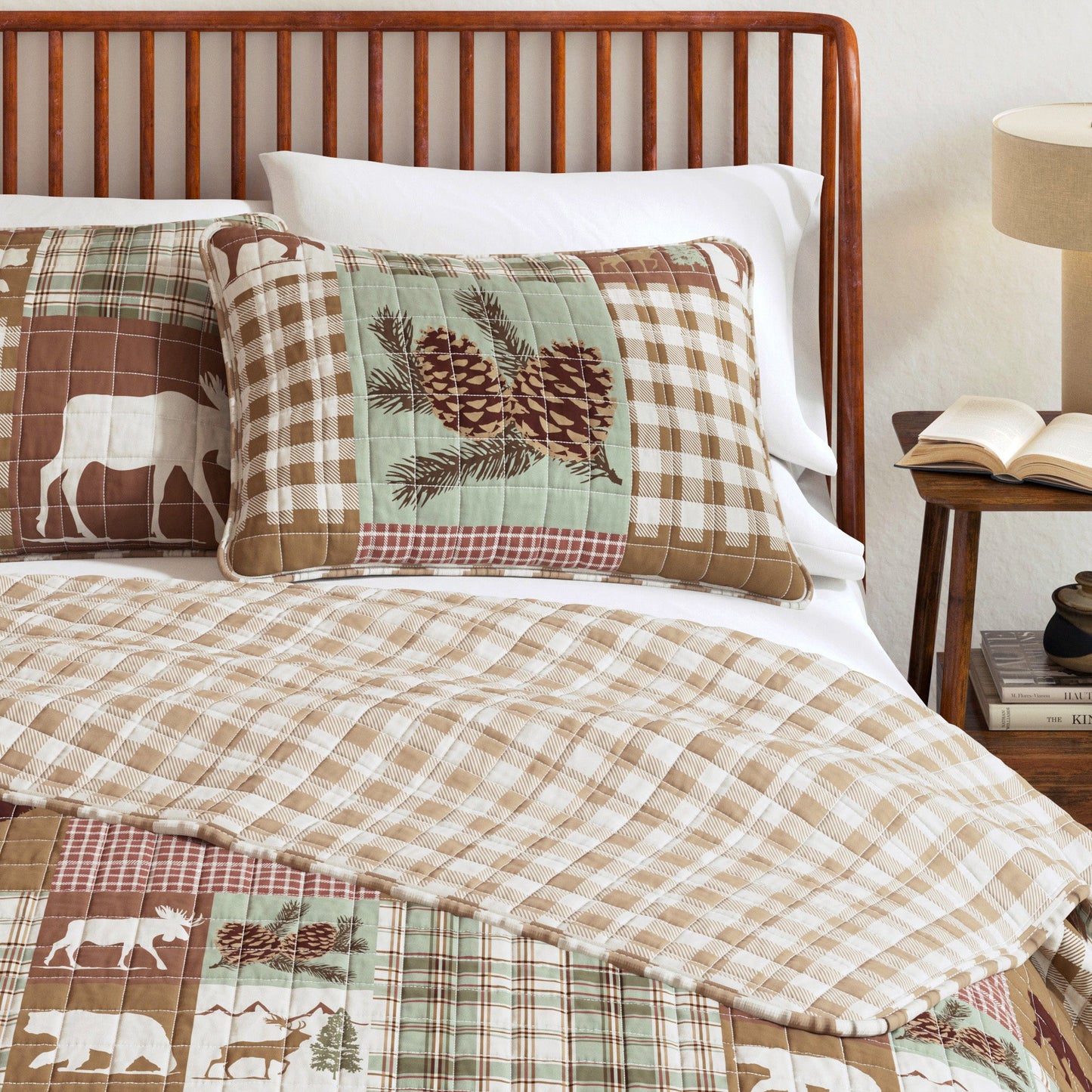 Rustic Woodland and Plaid Quilt Set for Bedroom