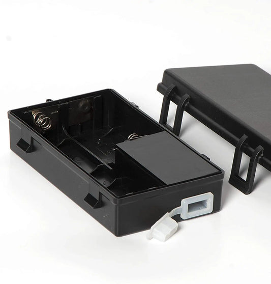 USB Battery Box for 3 D-Cells, black battery holder with lid and spring contacts on Tampa Home & Garden Store