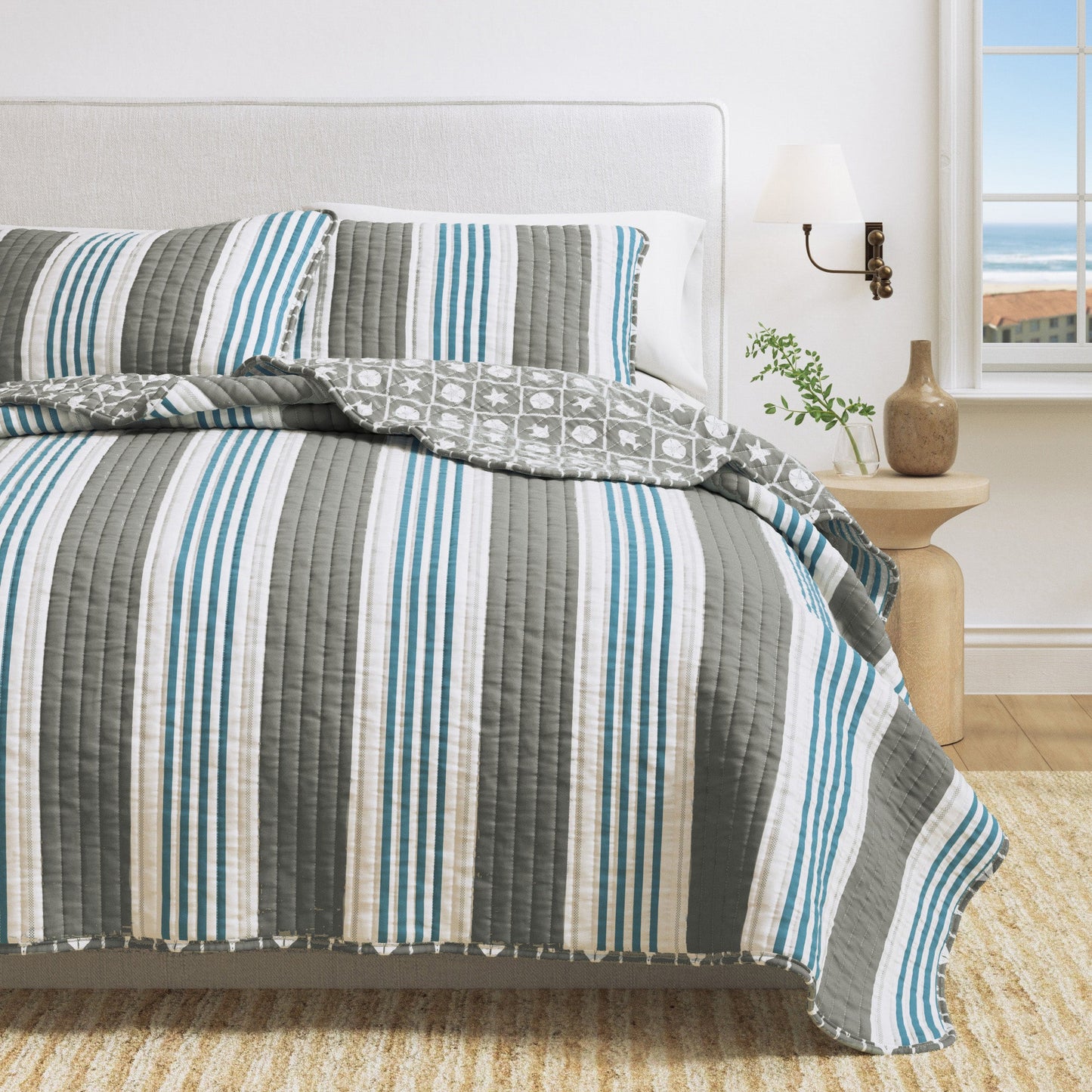 Soft Coastal Striped Quilt Set for Cozy Nights