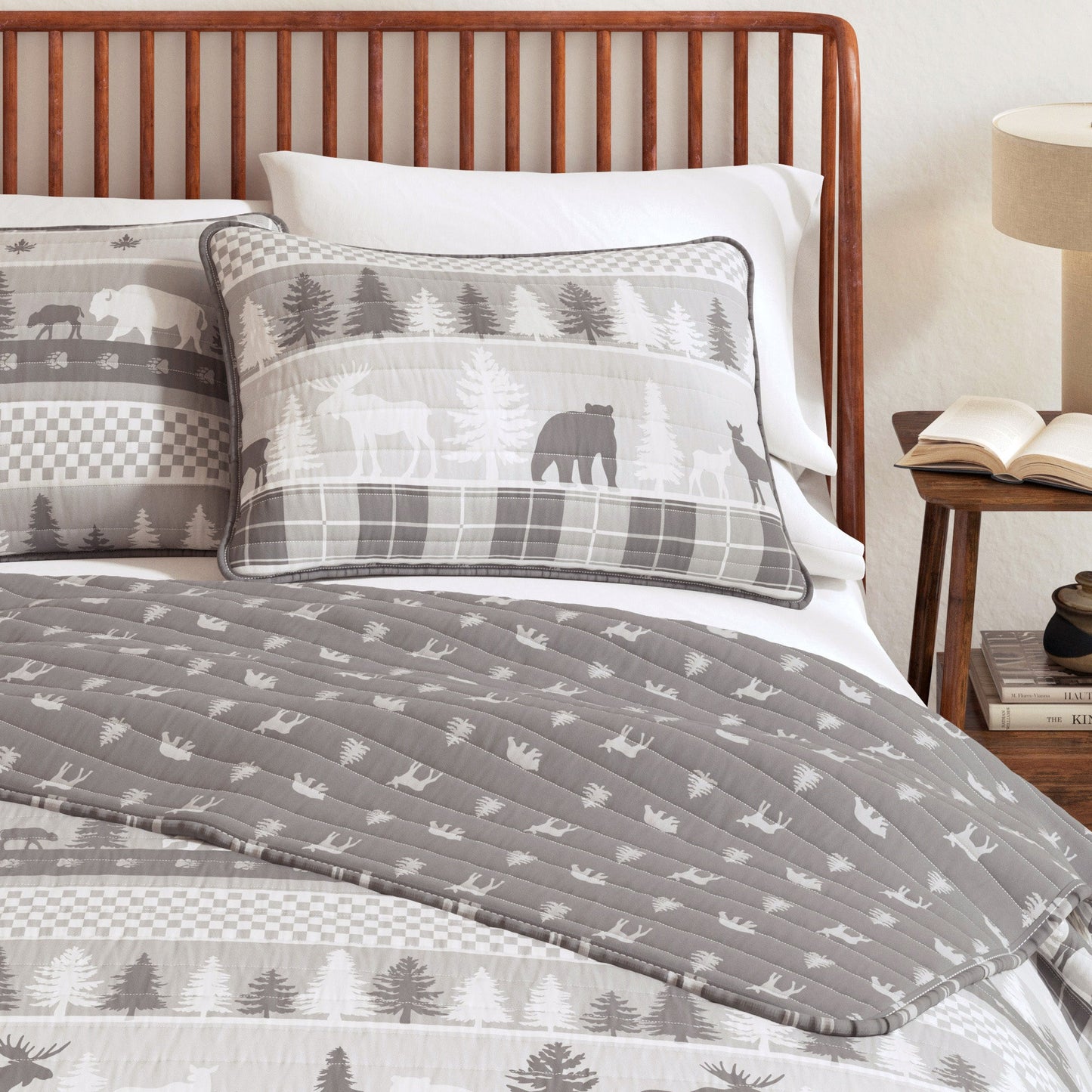 Rustic Woodland and Plaid Quilt Set for Bedroom