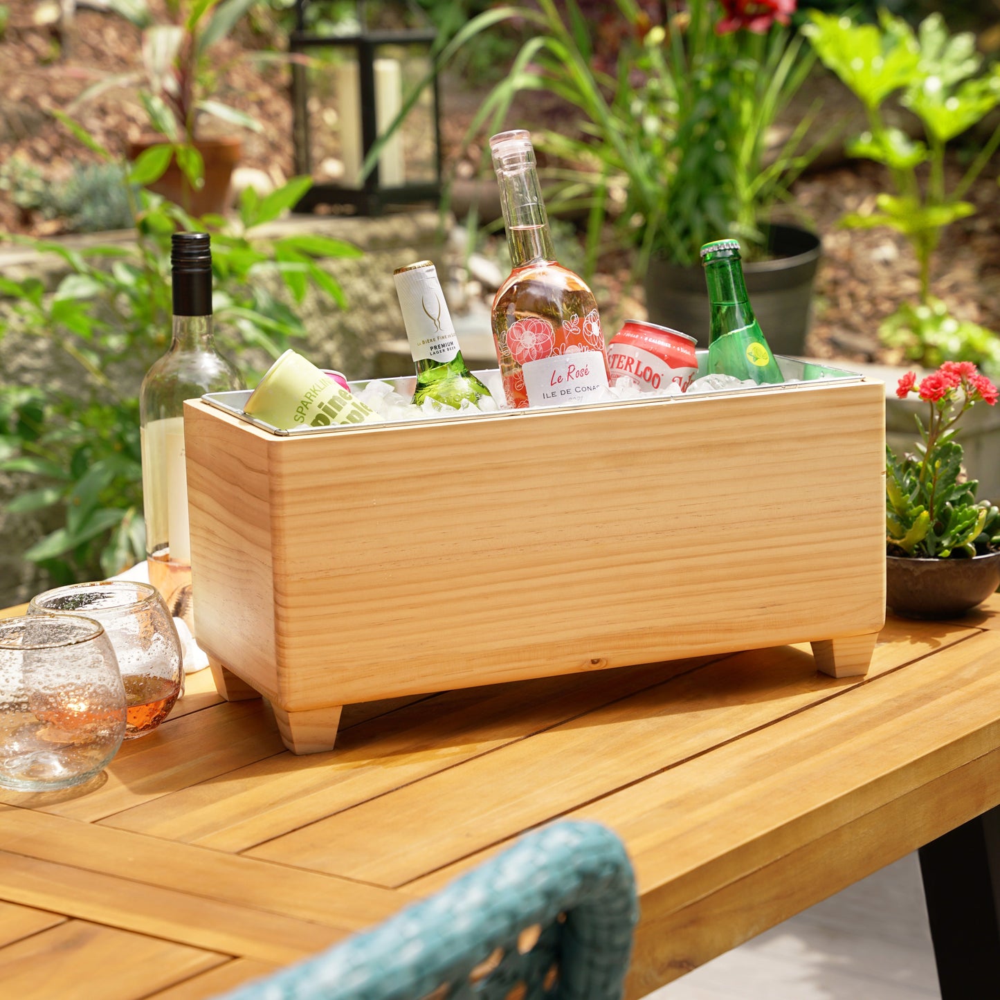 Natural Wood Tub and Galvanized Steel Liner