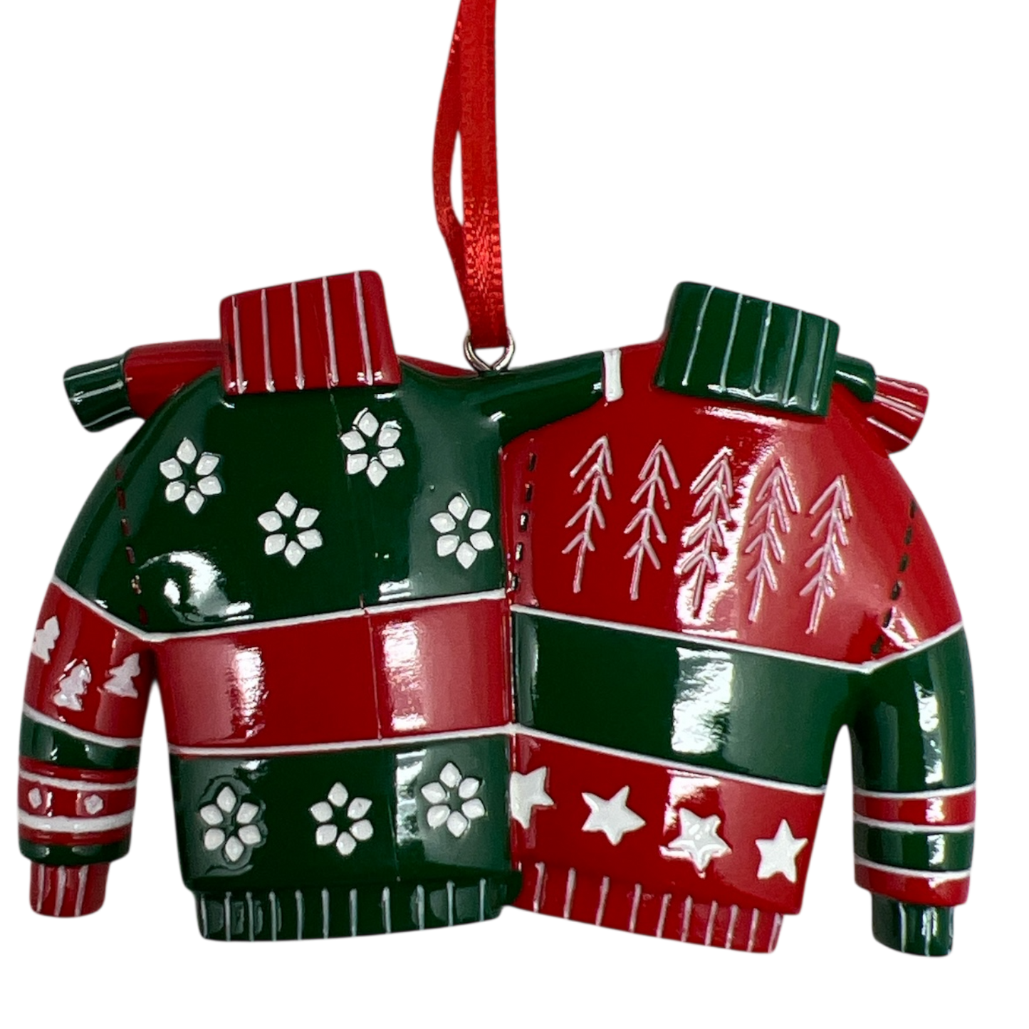Adorno navideño de pareja con suéteres